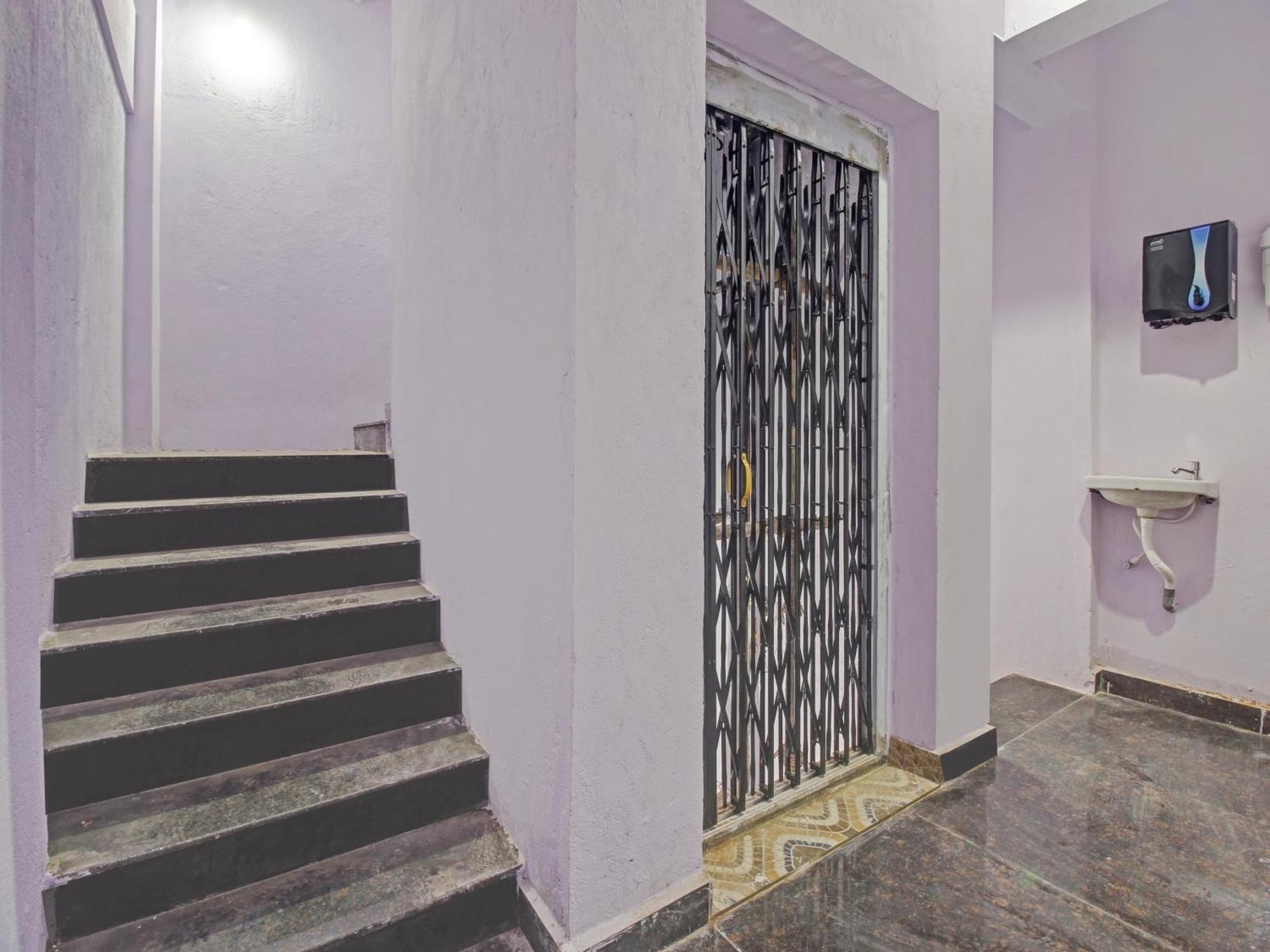 Hotel O Royal Stay Haidar Sahibguda Esterno foto